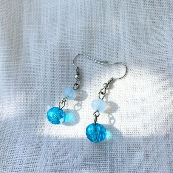 Blue bead earrings 💙 - Picture 1 of 2